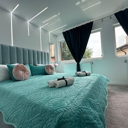 Elegant Escape Central Studio كرايوفا المظهر الخارجي الصورة