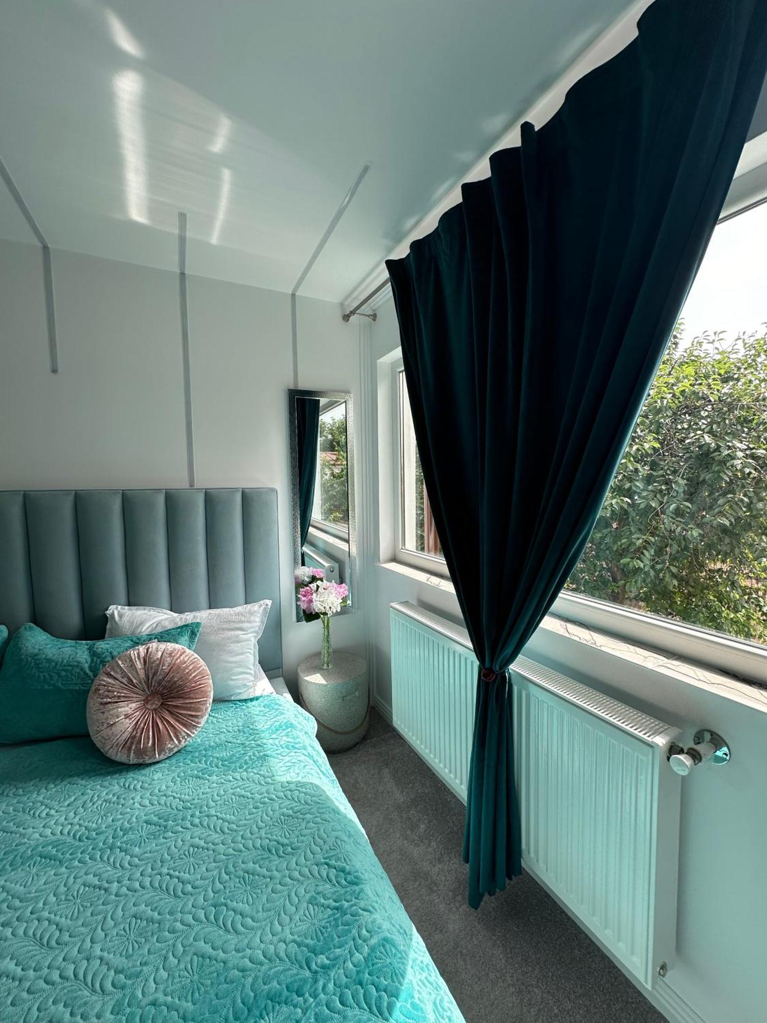 Elegant Escape Central Studio كرايوفا المظهر الخارجي الصورة