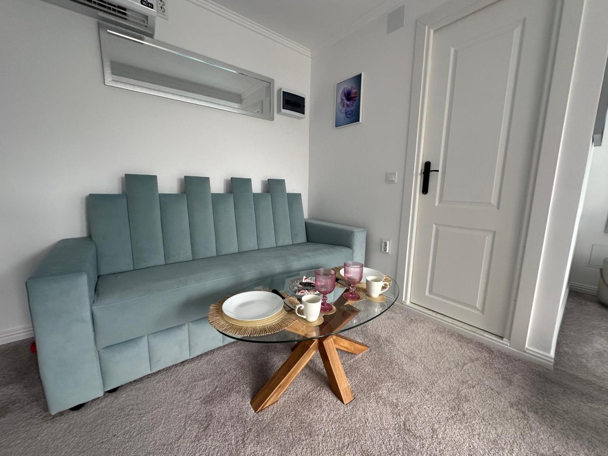 Elegant Escape Central Studio كرايوفا المظهر الخارجي الصورة